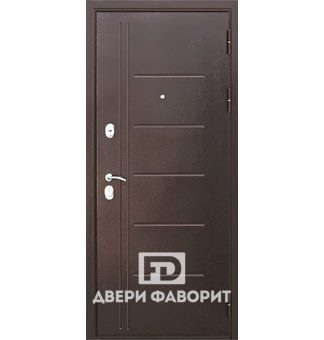 Дверь в квартиру с трехконтурным уплотнением