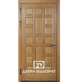 Стальная дверь с наружной отделкой массив сосны