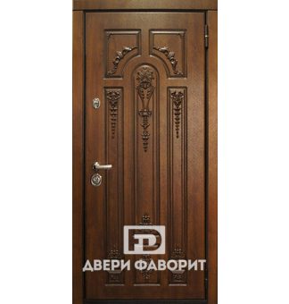 Металлическая дверь с терморазрывом, отделка массив дерева
